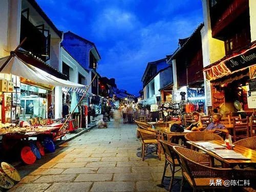 文旅地产活下来的关键点在哪？